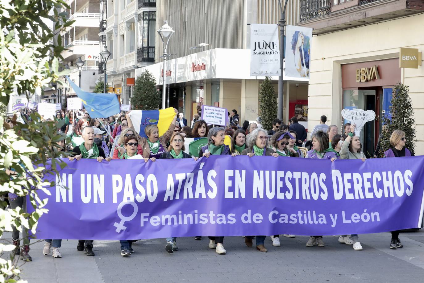 Organizaciones feminiestas se manifiestan por el derecho a aborto en Valladolid