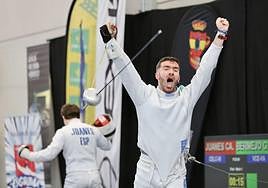Noé Bermejo celebra su triunfo en la final sub-23.