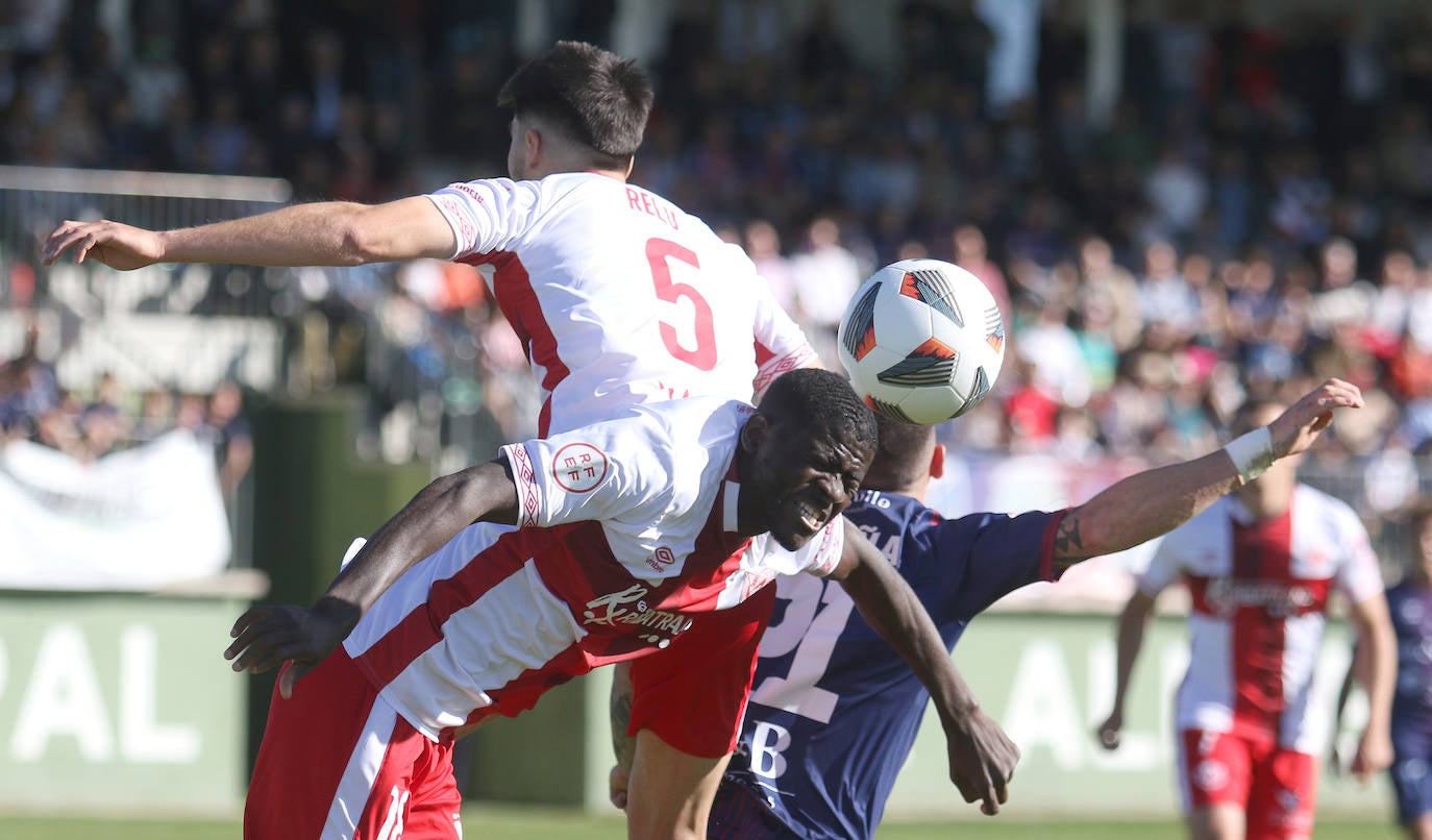 Dura derrota de la Gimnástica ante el Cacereño en La Albuera (1-5)