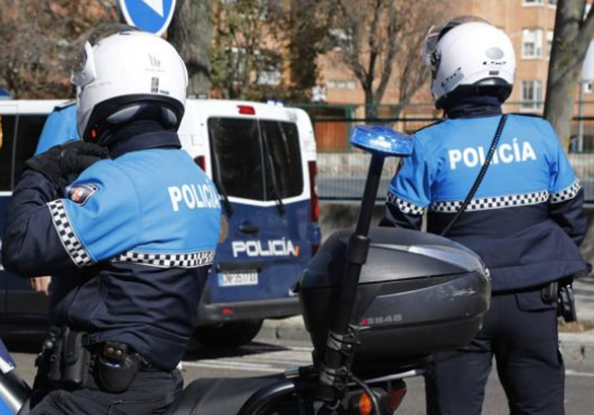 Imagen de agentes de la Policía Local y Nacional.