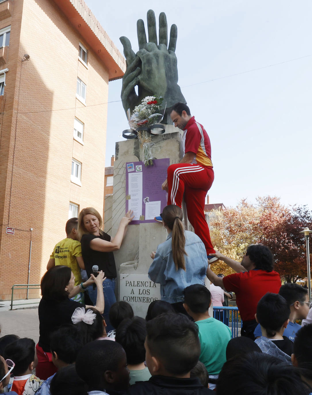 Alumnos palentinos celebran el Día de la Comunidad