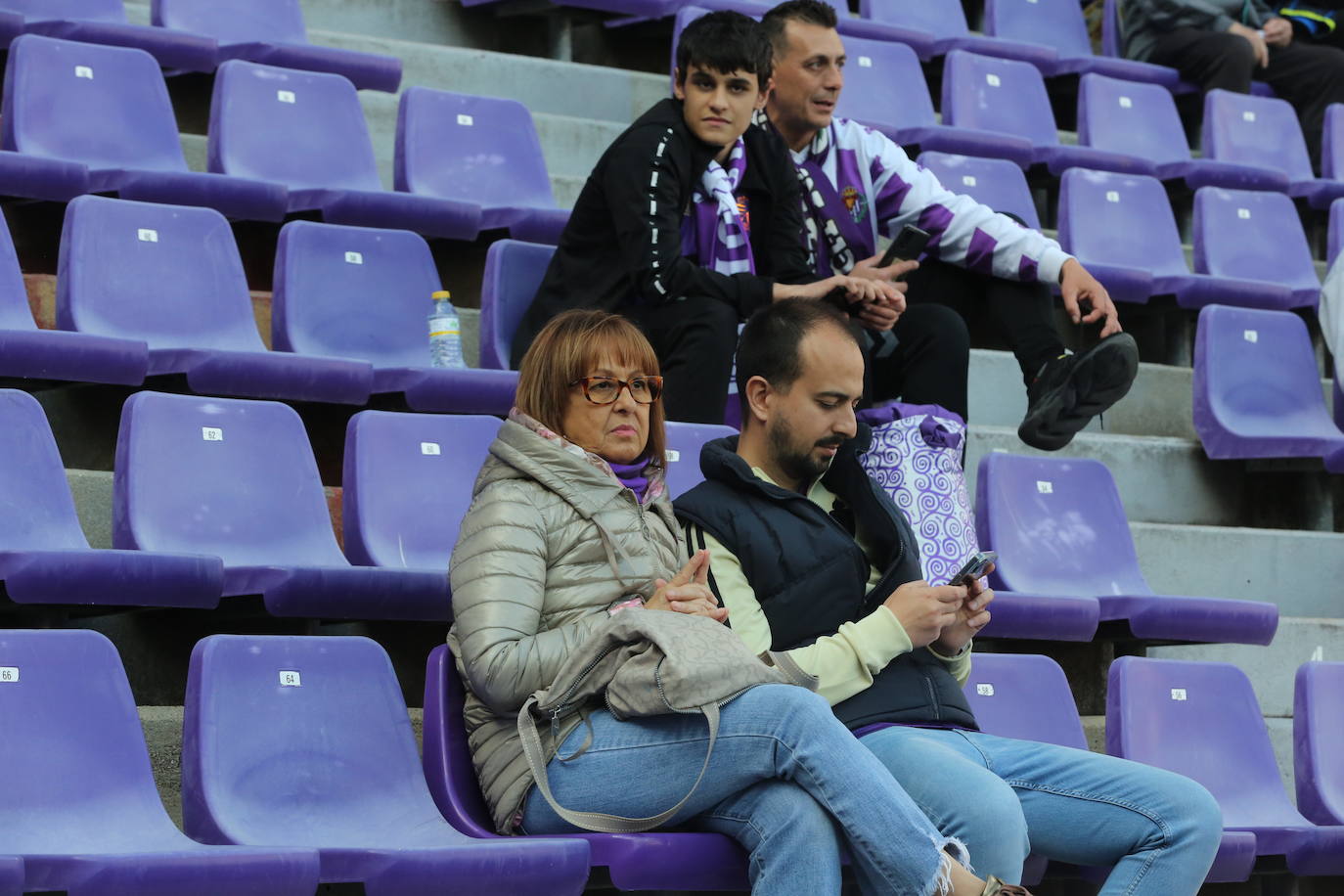 Búscate en la grada del José Zorrilla (1/6)