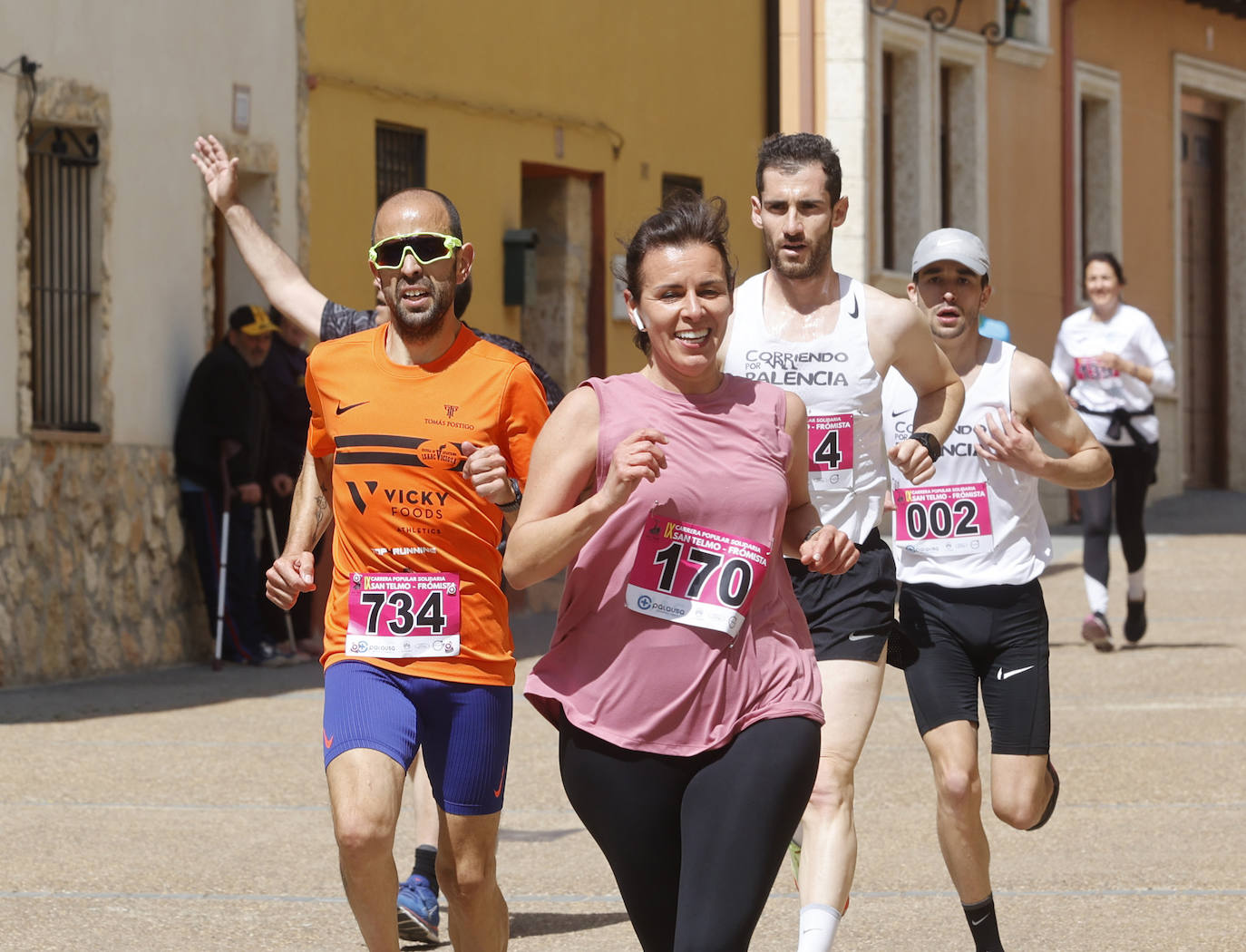 Más de 900 personas participan en la cita solidaria de Frómista