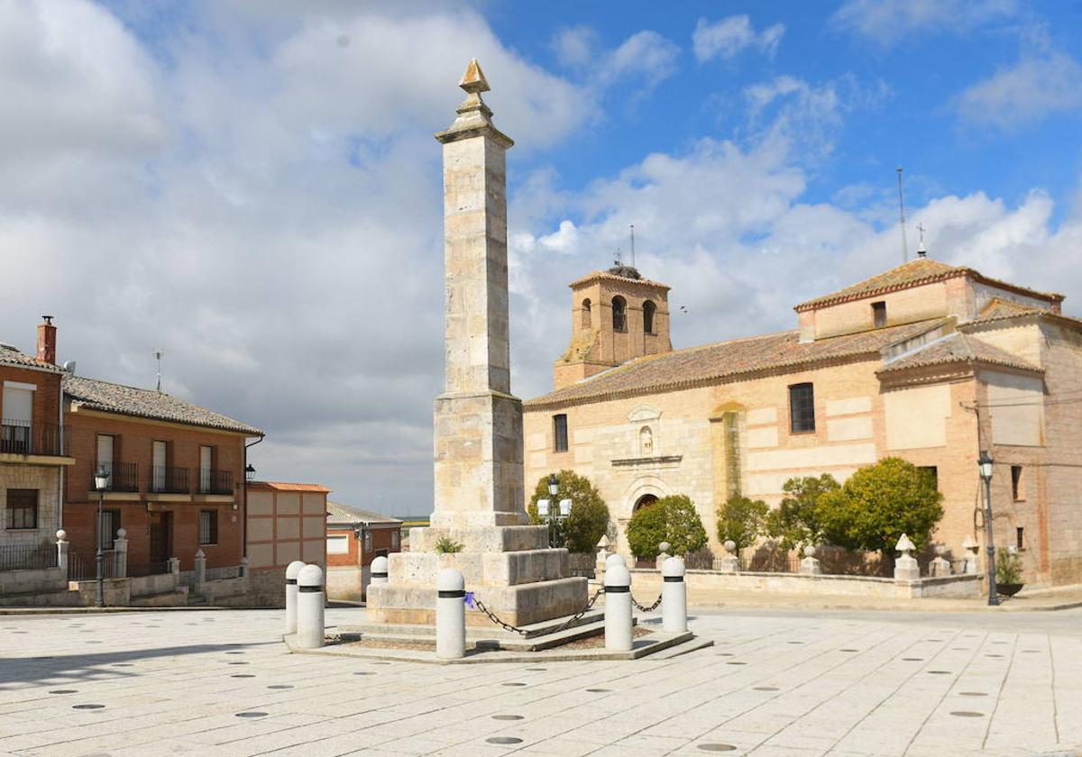 Monolito que recuerda en Villalar de los Comuneros a los capitanes Padilla, Bravo y Maldonado.