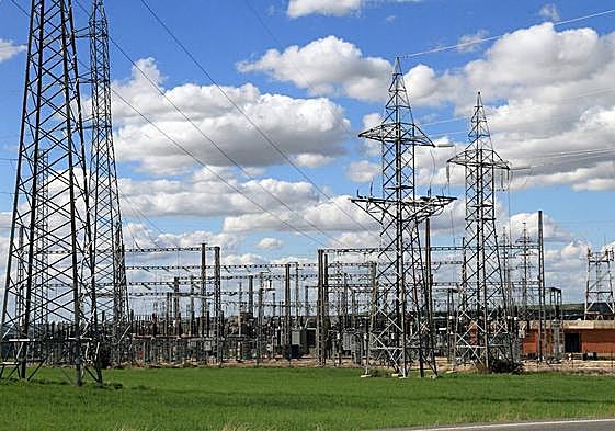 La subestación de Perogordo recibirá parte de la energía generada por la nueva gran planta solar de Abades, Martín Miguel y Valverde del Majano.