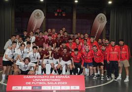 Imagen de las universidades ganadoras en fútbol sala, modalidad disputada la pasada semana en Valladolid.