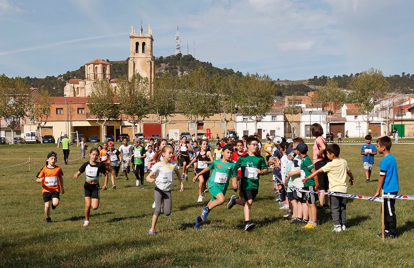 Zancadas solidarias por Siria en Villamuriel