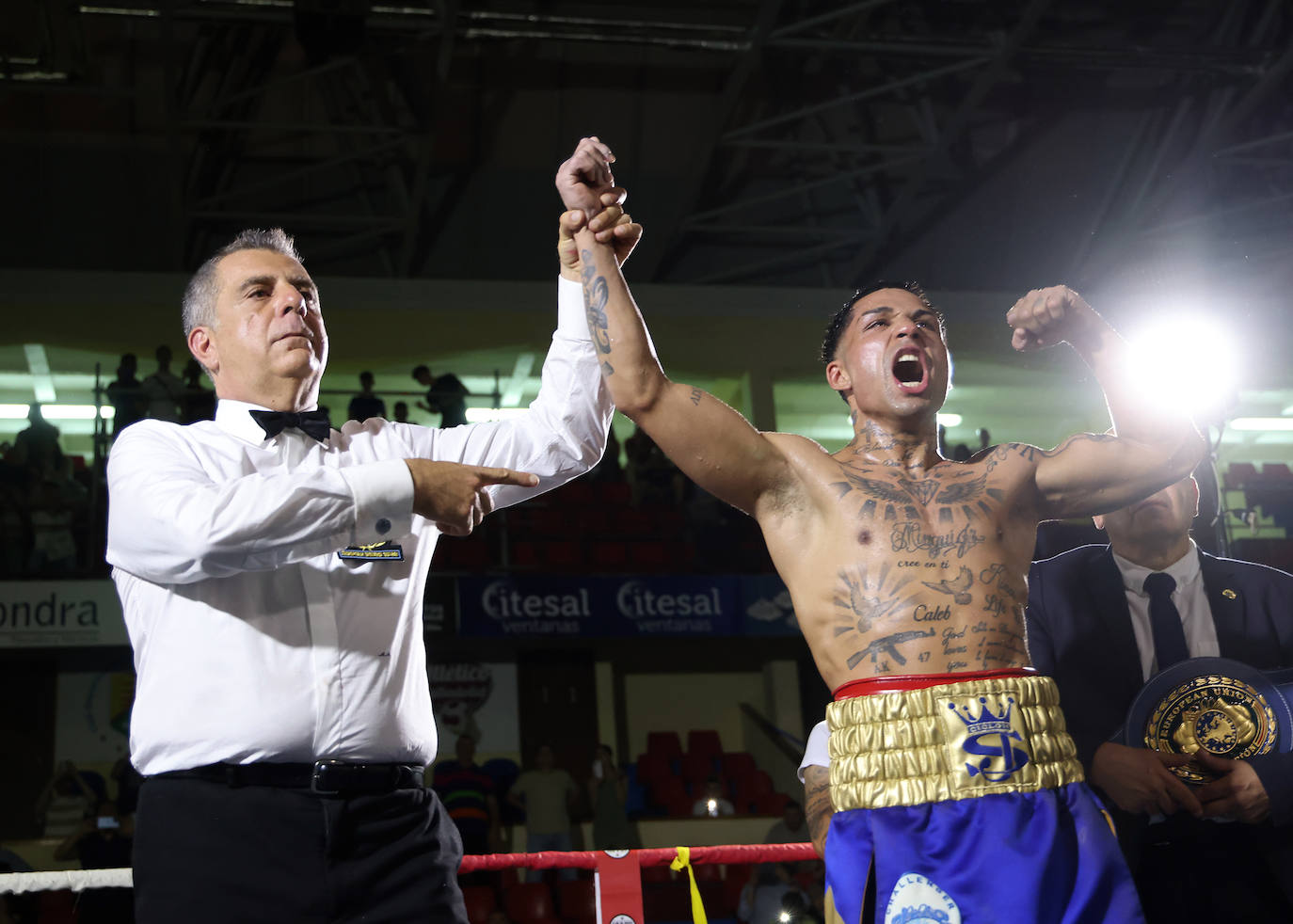 Velada de boxeo en el Polideportivo Huerta del Rey de Valladolid (2/2)