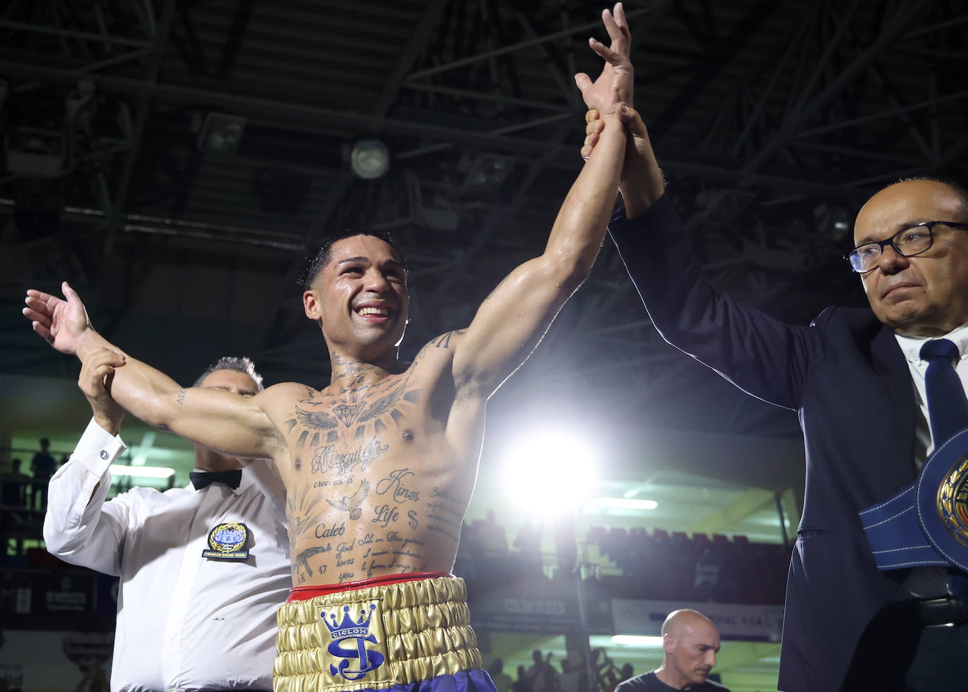 Velada de boxeo en el Polideportivo Huerta del Rey de Valladolid (2/2)