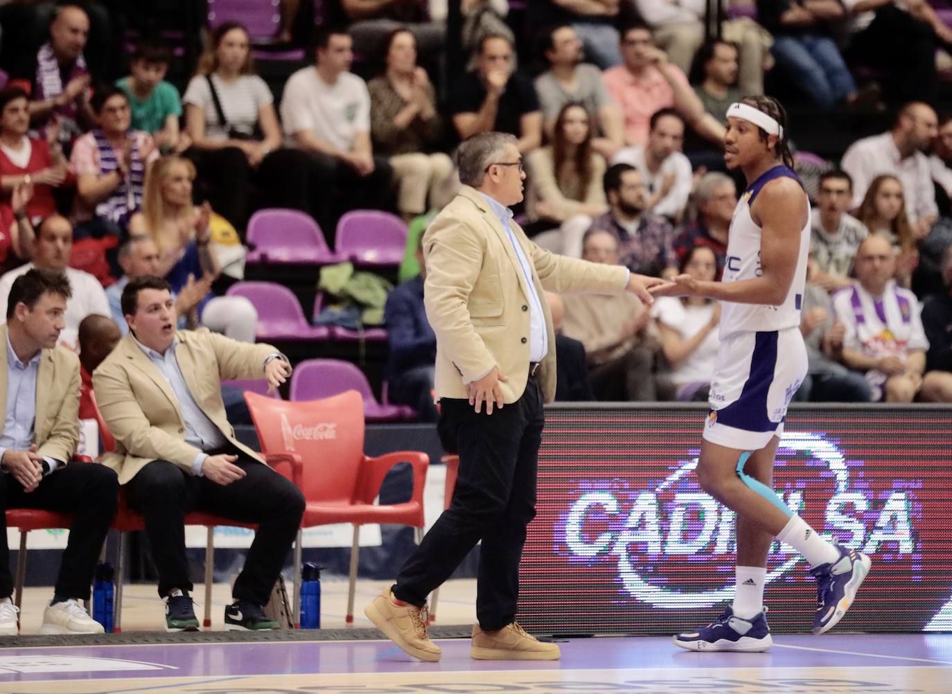 UEMC Real Valladolid Baloncesto 92 - 82 TAU Castelló