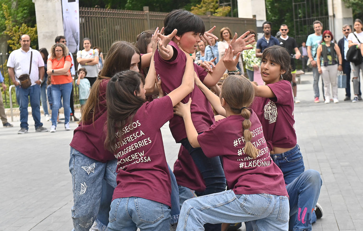La Plaza de Portugalete de Valladolid celebra el Día Internacional de la Danza