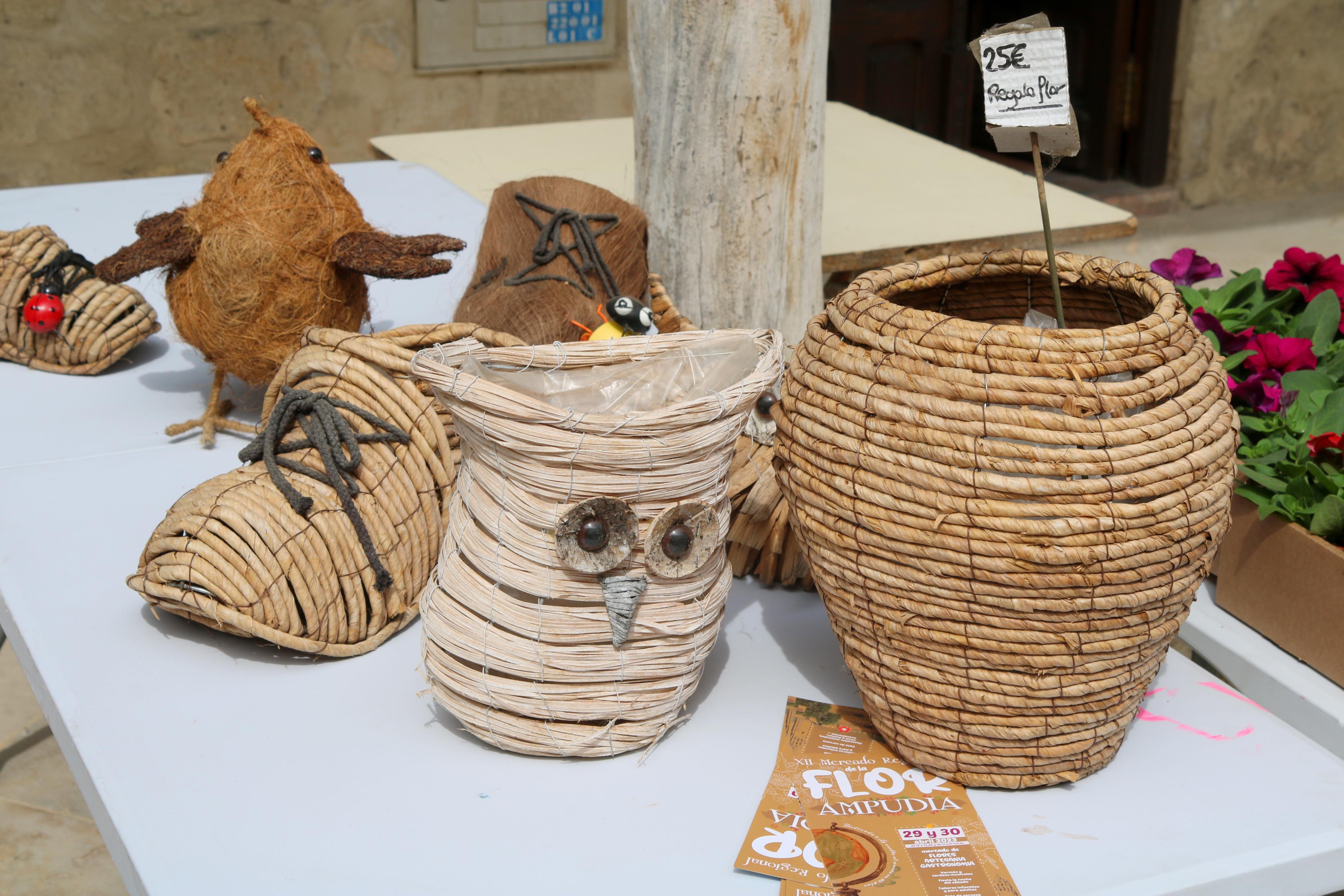 Ampudia celebra el XII Mercado Regional de la Flor