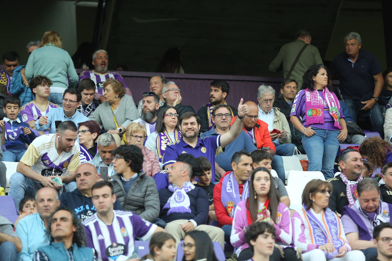 Búscate en la grada del Real Valladolid - Atlético de Madrid (2/3)