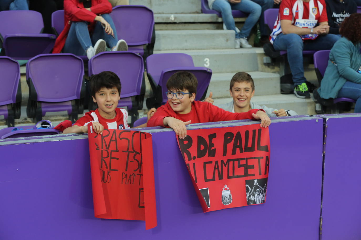 Búscate en la grada del Real Valladolid - Atlético de Madrid (2/3)