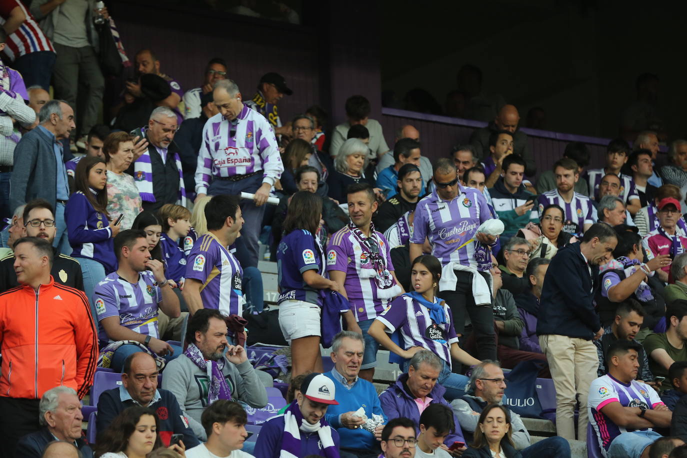 Búscate en la grada del Real Valladolid - Atlético de Madrid (3/3)