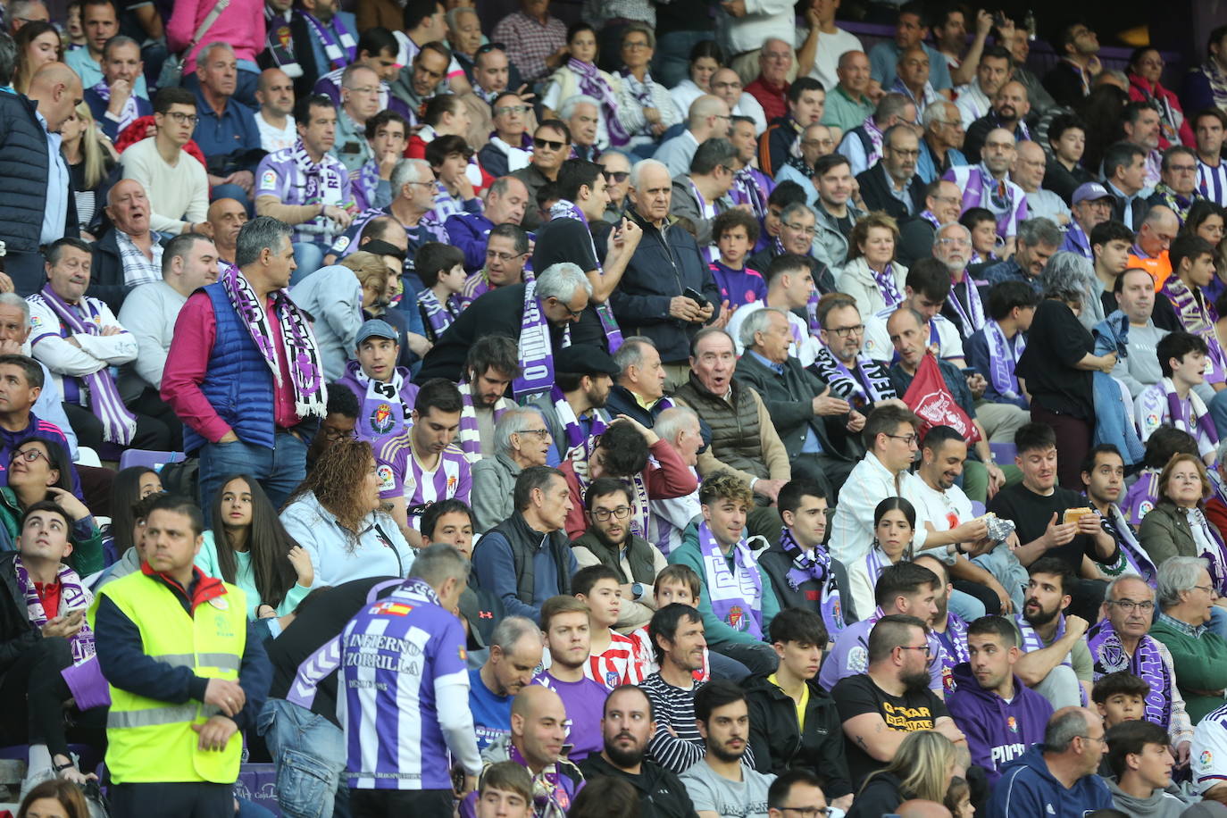 Búscate en la grada del Real Valladolid - Atlético de Madrid (3/3)