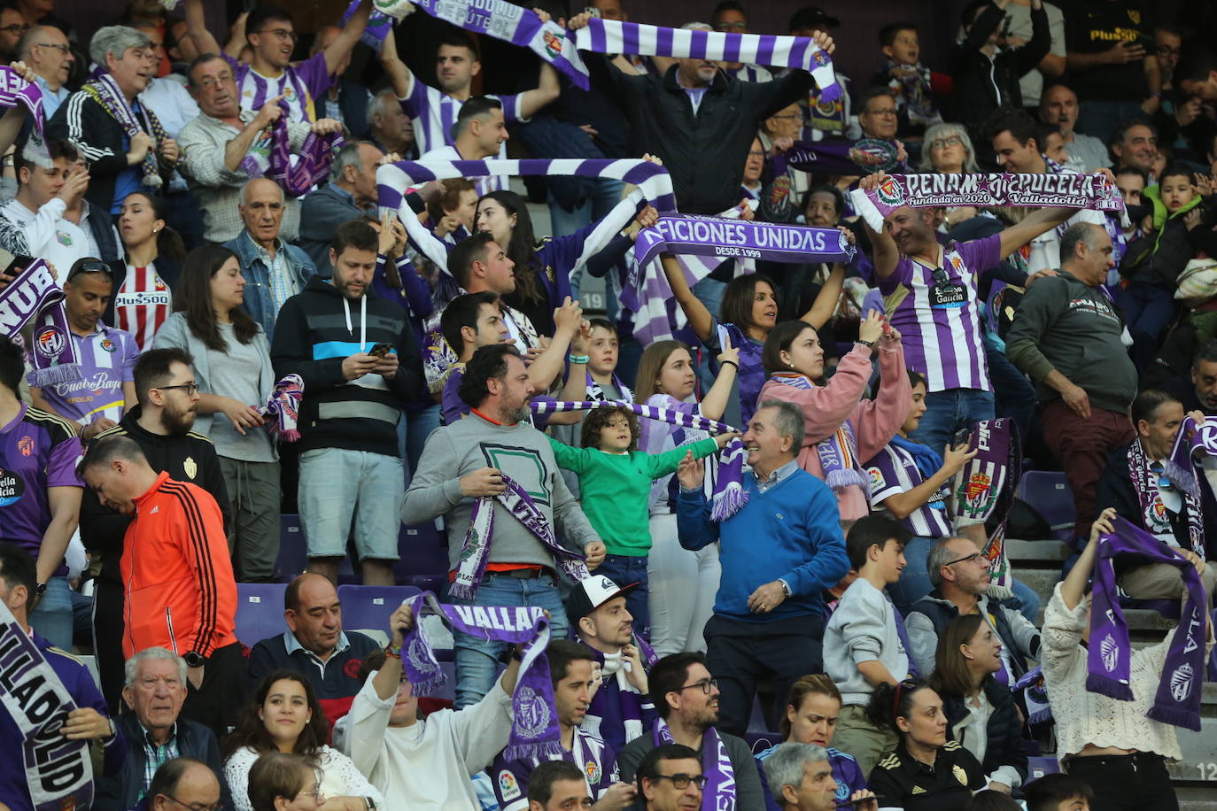 Búscate en la grada del Real Valladolid - Atlético de Madrid (3/3)