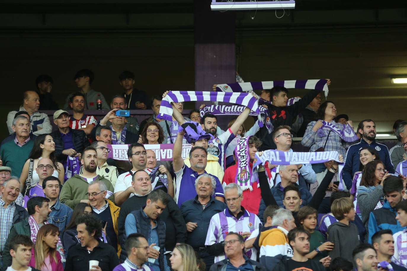 Búscate en la grada del Real Valladolid - Atlético de Madrid (3/3)