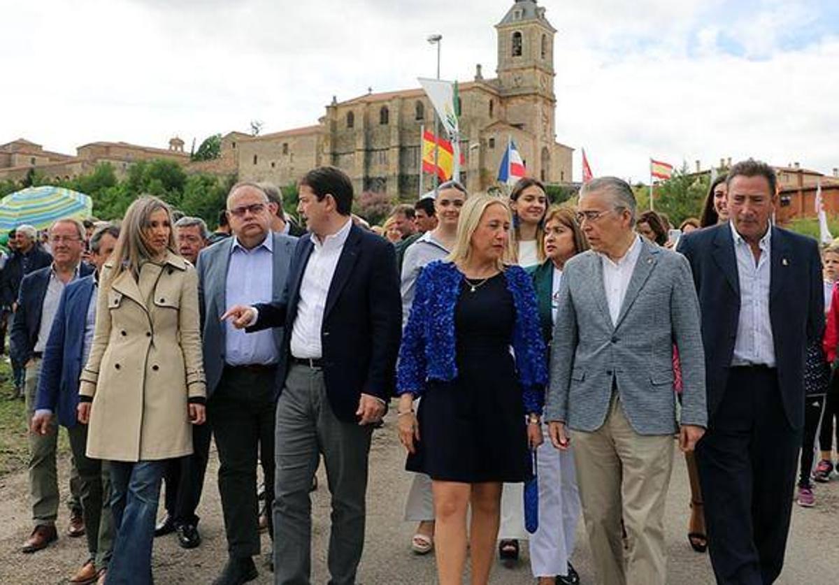 Mañueco exige a UE y Gobierno que «tomen la iniciativa» ante la sequía del campo