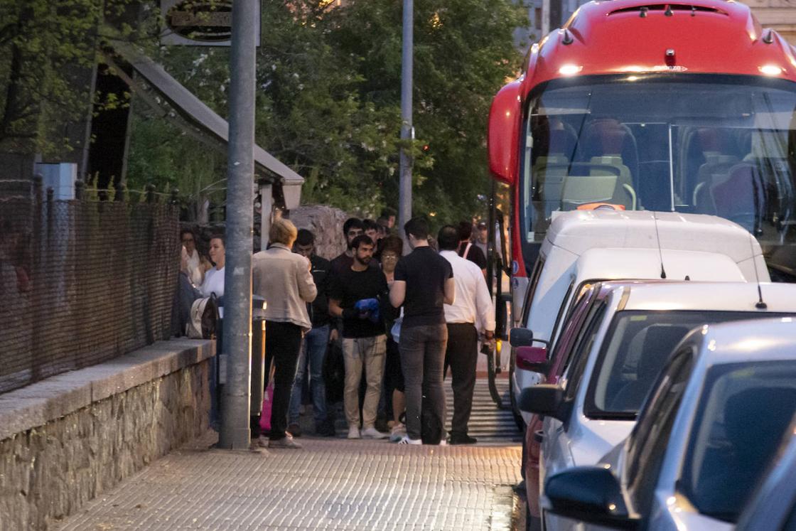 Comienza la huelga del transporte de viajeros por carretera