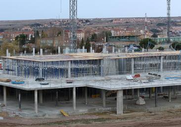 La Junta agilizará los trámites para reanudar las obras del centro Segovia IV «cuanto antes»