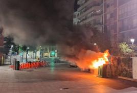 Nueva madrugada de contenedores quemados en el centro de Valladolid