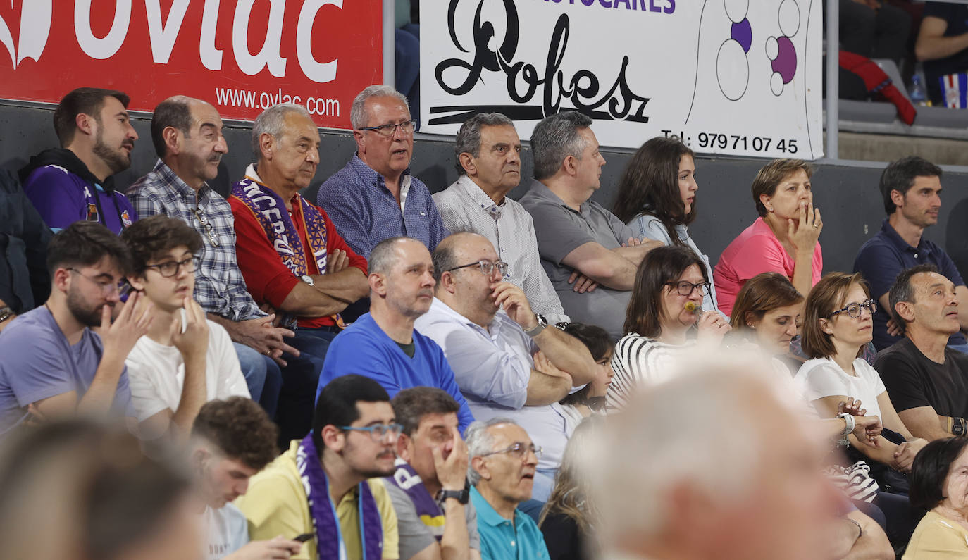 Búscate en la grada del Zunder Palencia y el Estudiantes