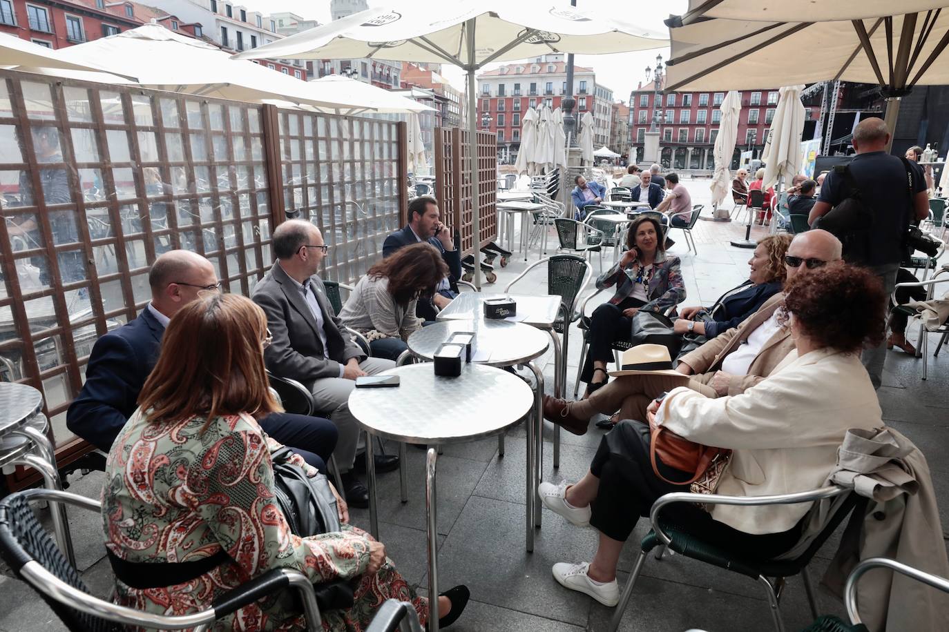 Imágenes de la visita de la ministra de Defensa a Valladolid