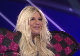 Tori Spelling en el programa 'Mask Singer'