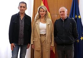 Vicente Andrés, Yolanda Díaz y Faustino Temprano, esta mañana en el Ministerio de Trabajo.