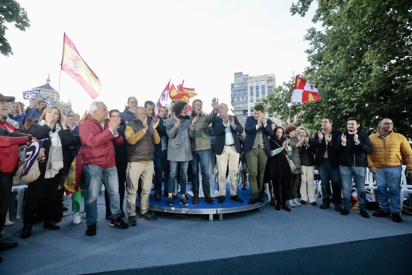 El mitin en Valladolid del PP, con Núñez Feijóo, en imágenes