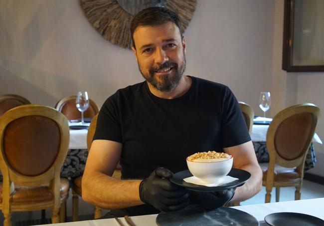 Marcos Martín Quiroga y su espuma de arroz con leche. Ligera a la vez que crujiente