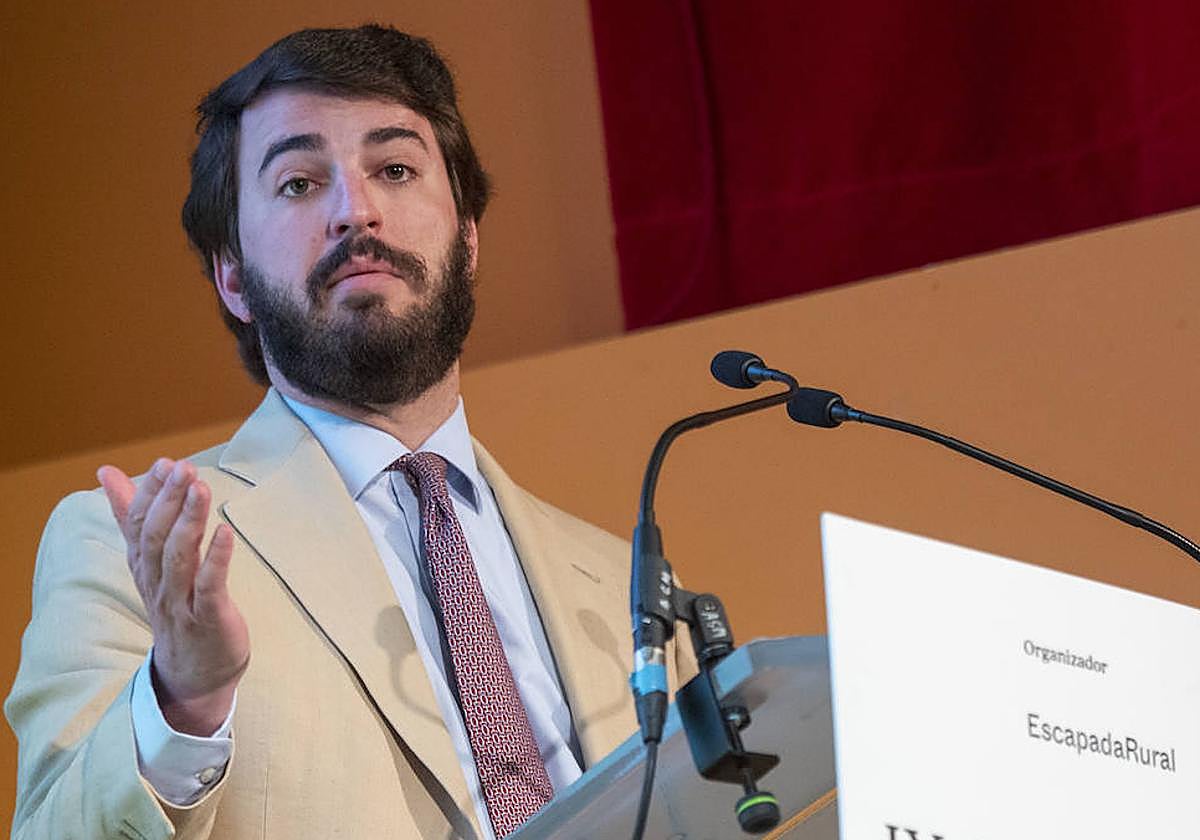 Juan García-Gallardo, este jueves, en un congreso sobre turismo rural en Salamanca.