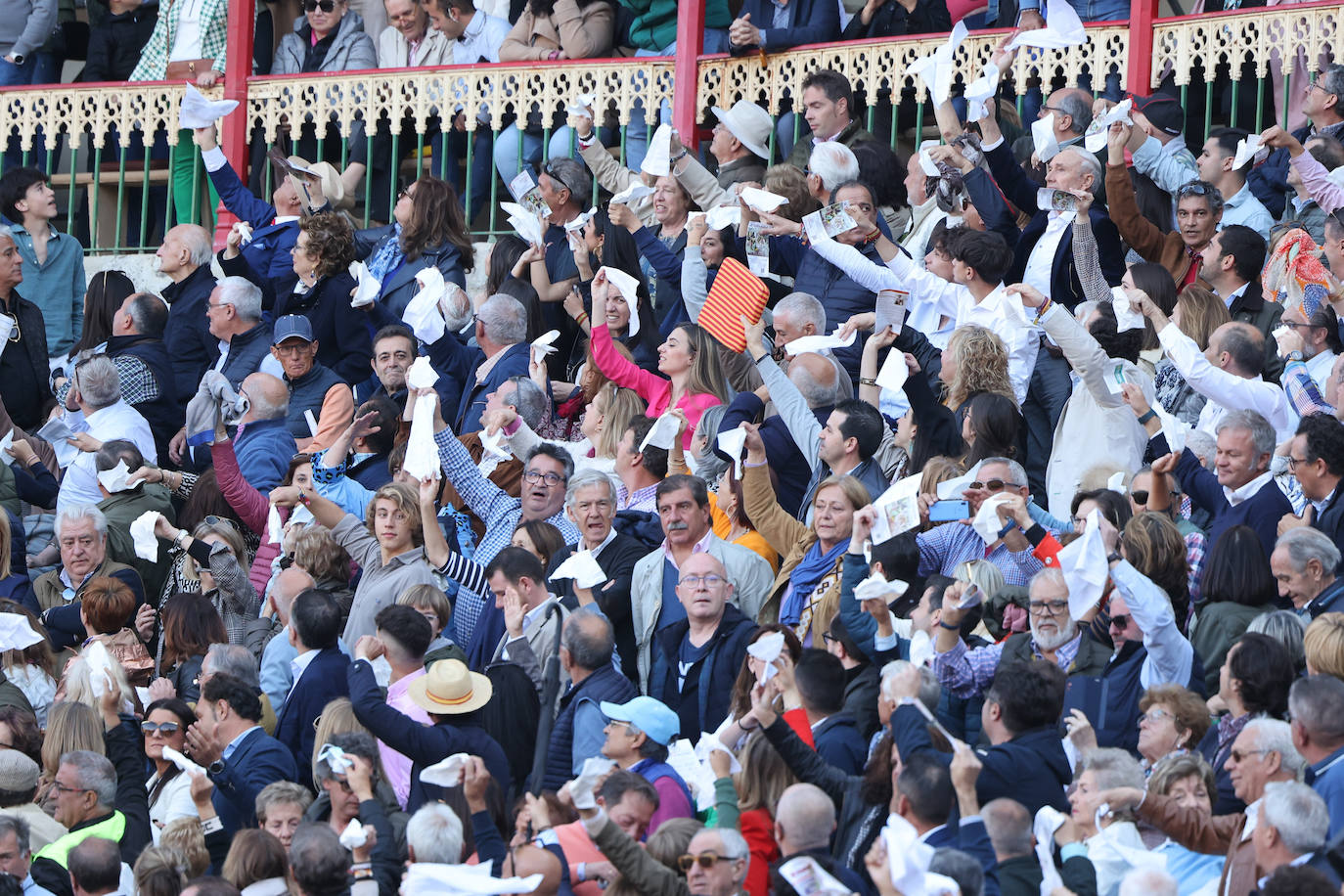 La corrida de toros de San Pedro Regalado, en imágenes