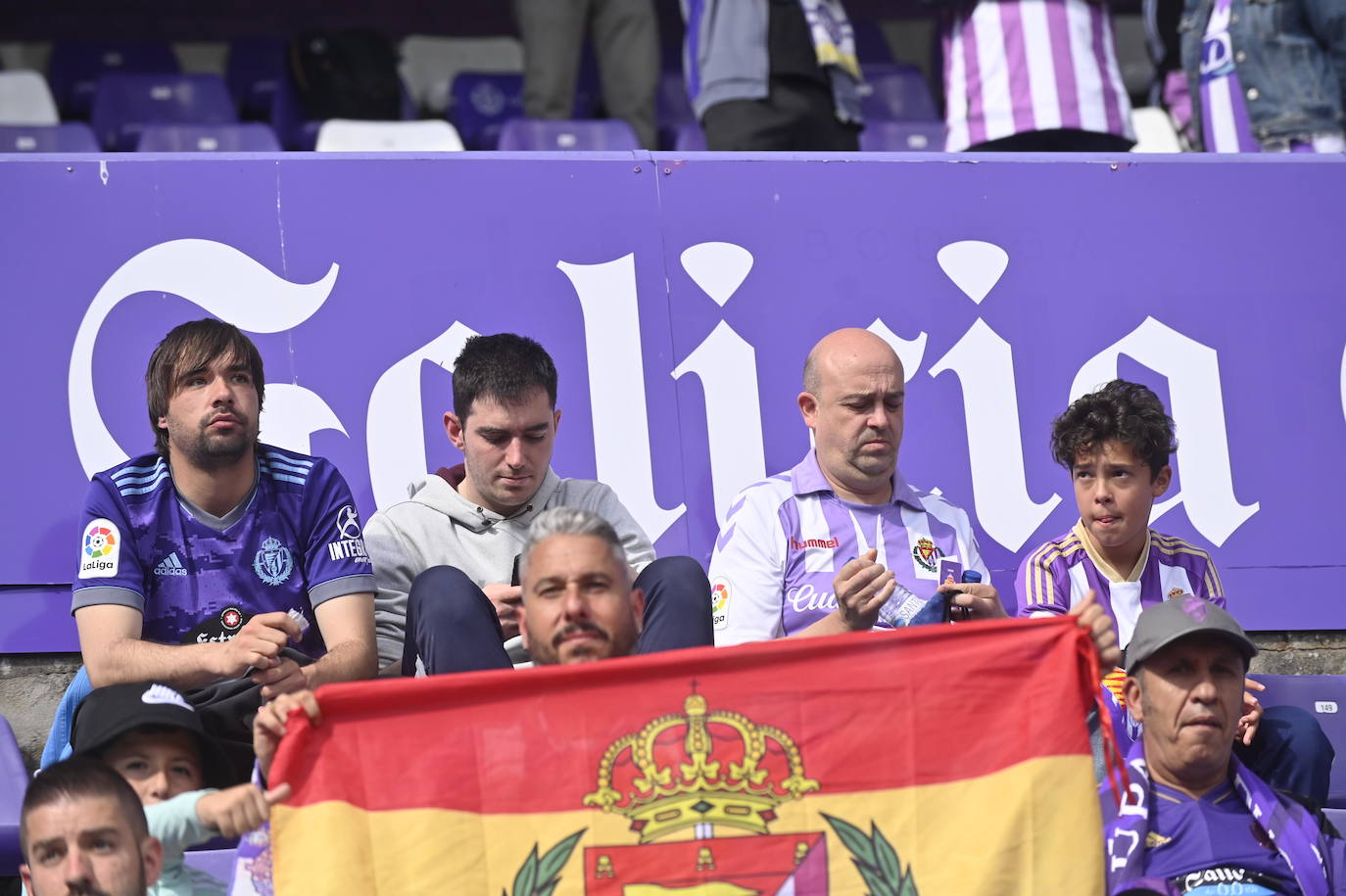 Búscate en la grada del José Zorrilla (4/5)