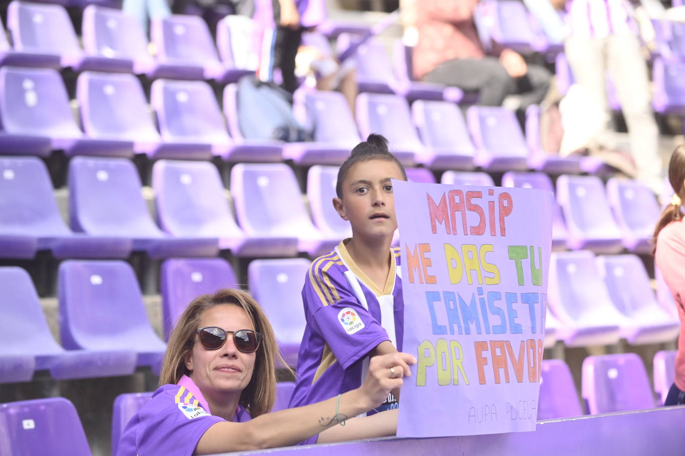 Búscate en la grada del José Zorrilla (3/5)