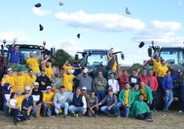 Exhibición de tractores en Escarabajosa de Cabezas