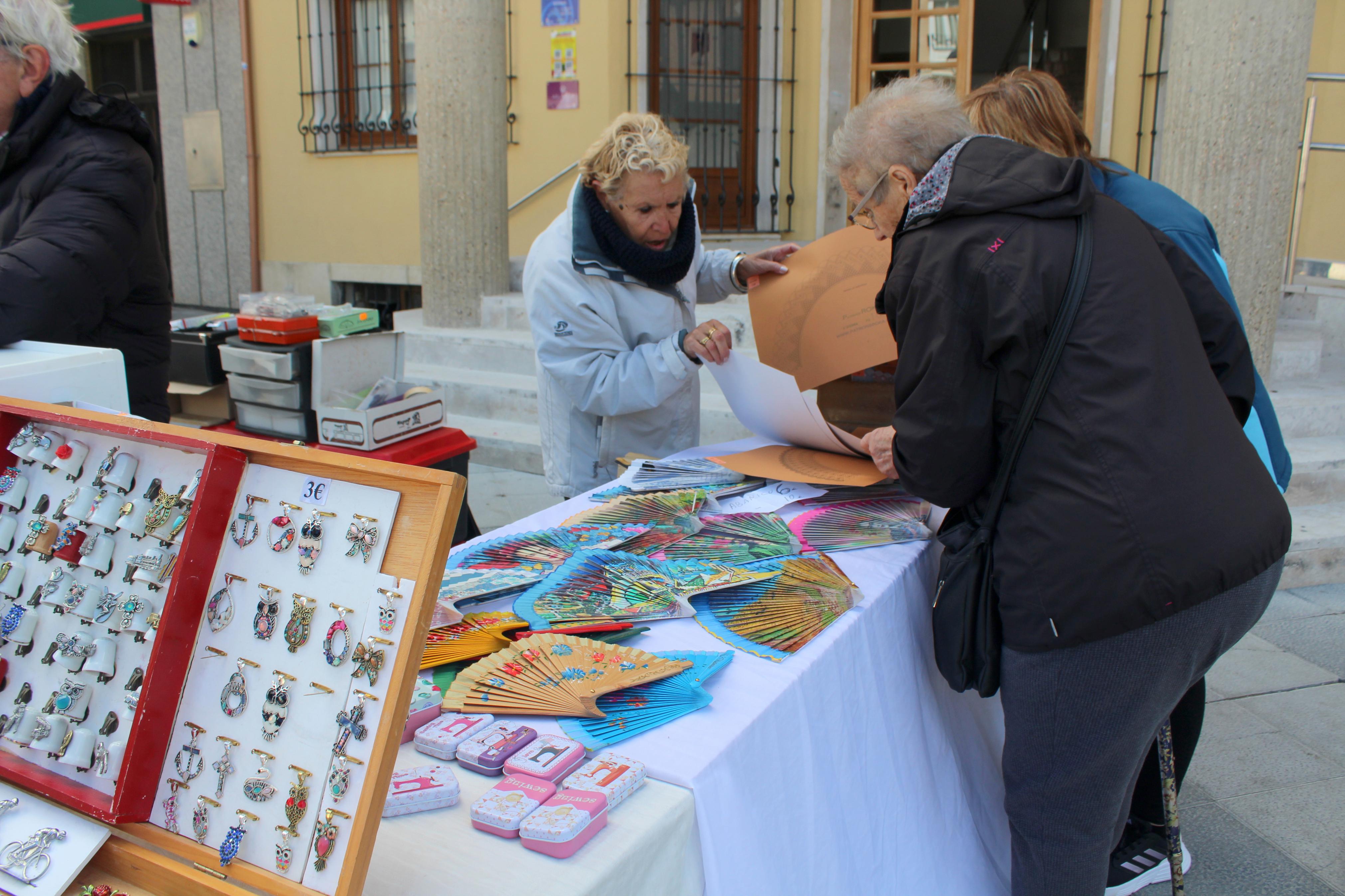Baltanás presume de artesanía textil