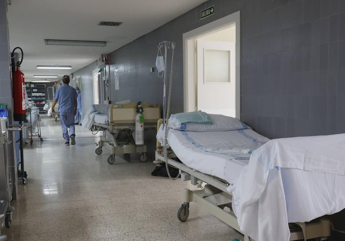 Un pasillo del quirófano del Hospital Río Carrión.