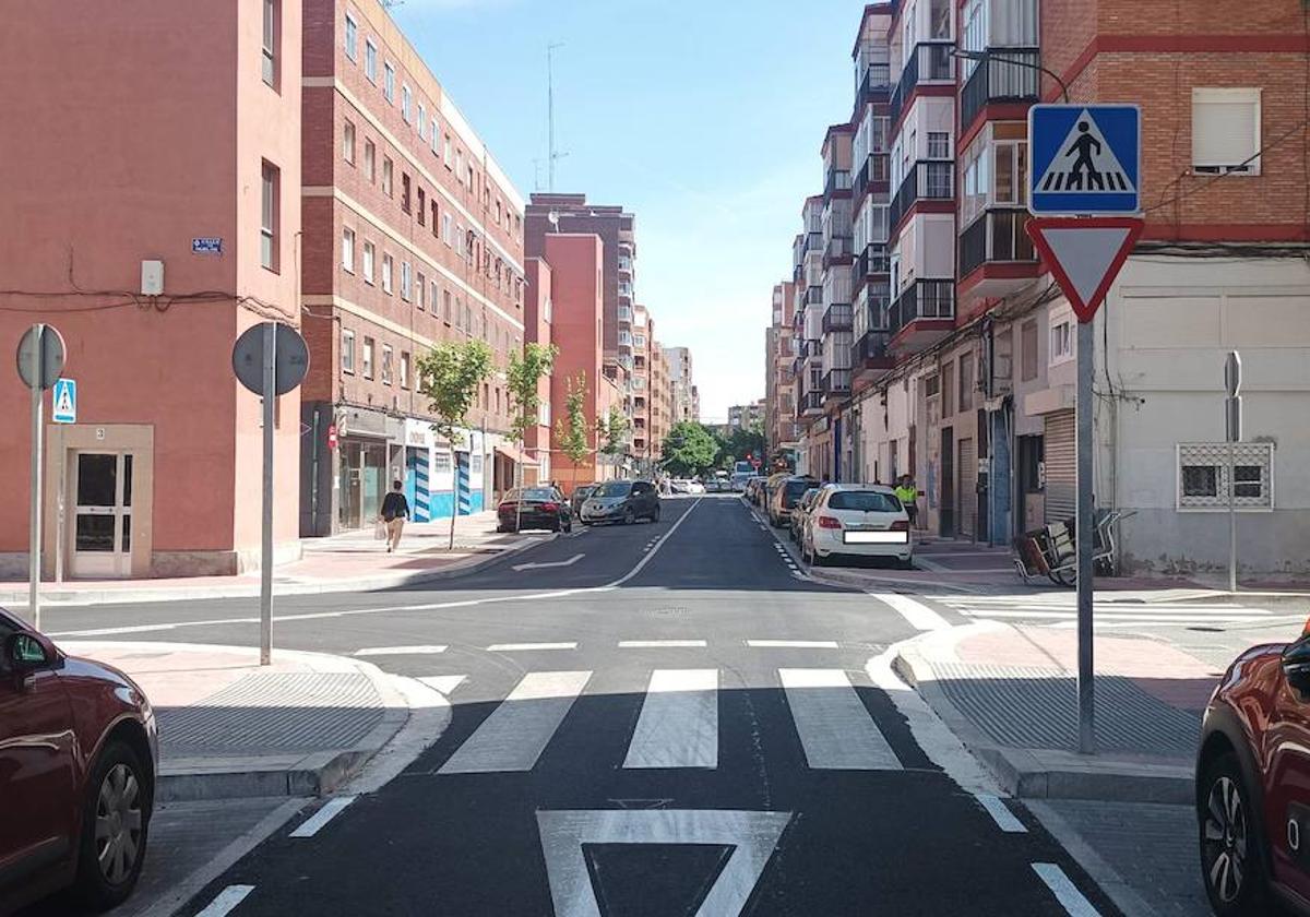 La calle Cádiz, tras los trabajos de pavimentación.