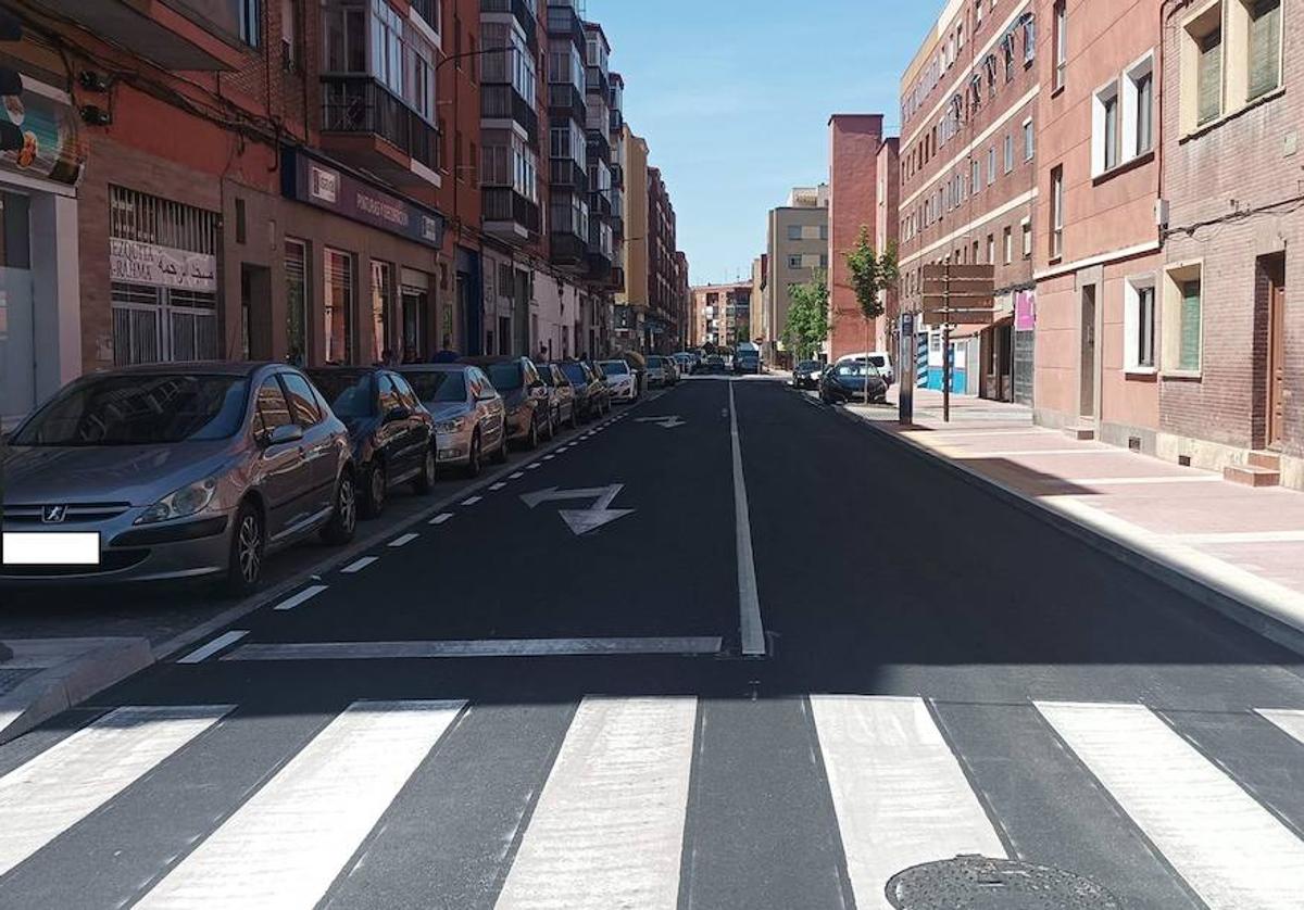 Aspecto de la calle Cádiz, en Las Delicias, tras la reurbanización.