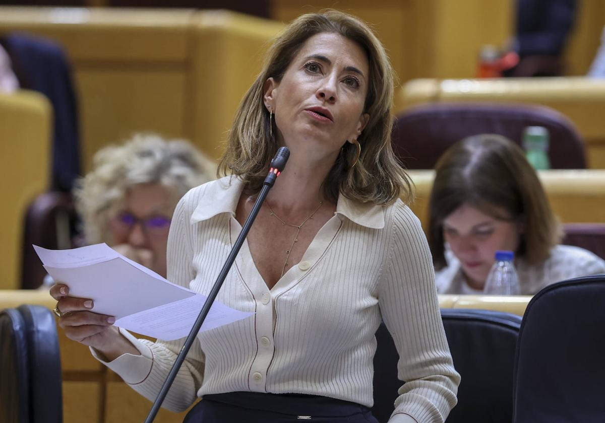 La ministra de Transportes, Raquel Sánchez, interviene en la sesión de control celebrada este martes en el Senado.