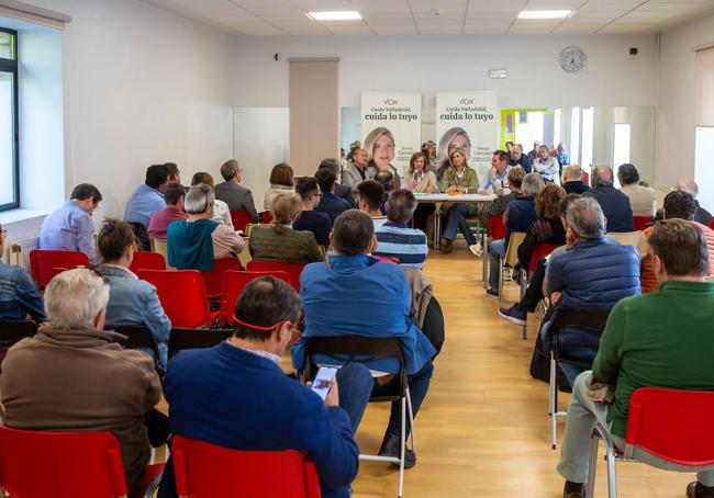 Irene Carvajal presente el programa de Vox para Valladolid.