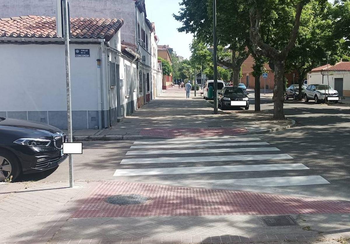 Paso de peatones en el barrio de Girón.