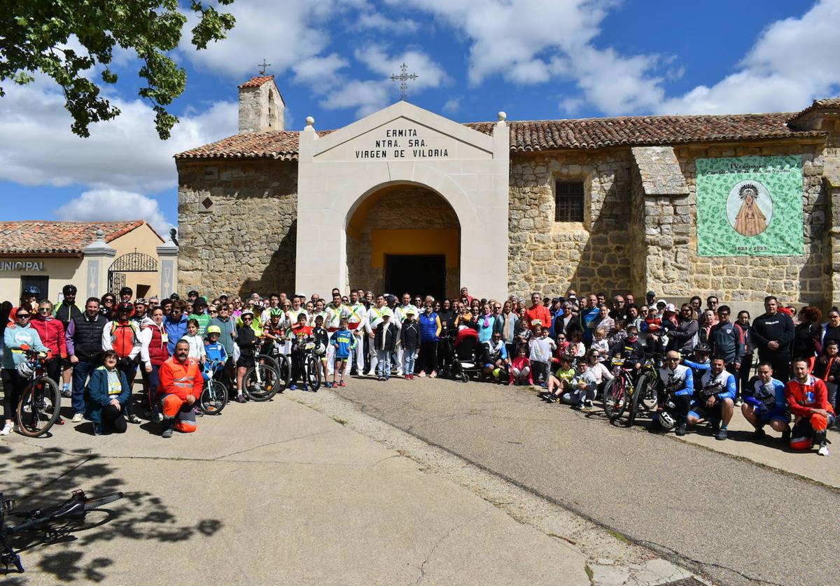 Participantes en la II Marcha contra el Cáncer de Cigales