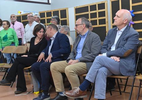 Imagen secundaria 1 - Diferentes momentos de la presentación