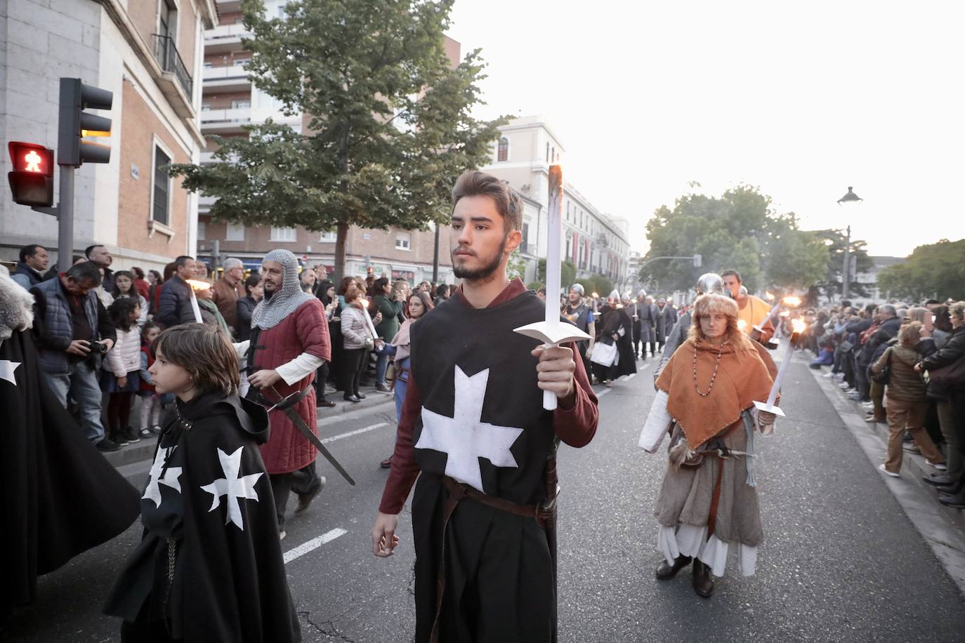 Desfile de antorchas por el quinto centenario del Palacio Real de Valladolid