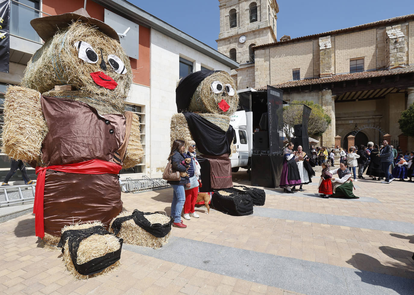 21 puestos engrandecen la Feria del Pan de Grijota