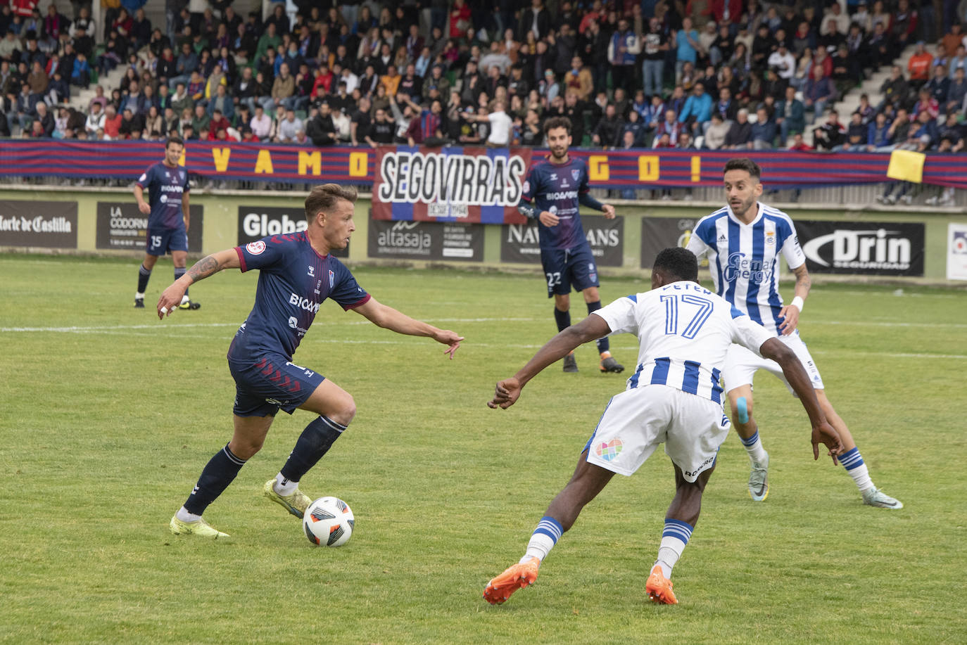 Empate sin goles entre Segoviana y Recreativo