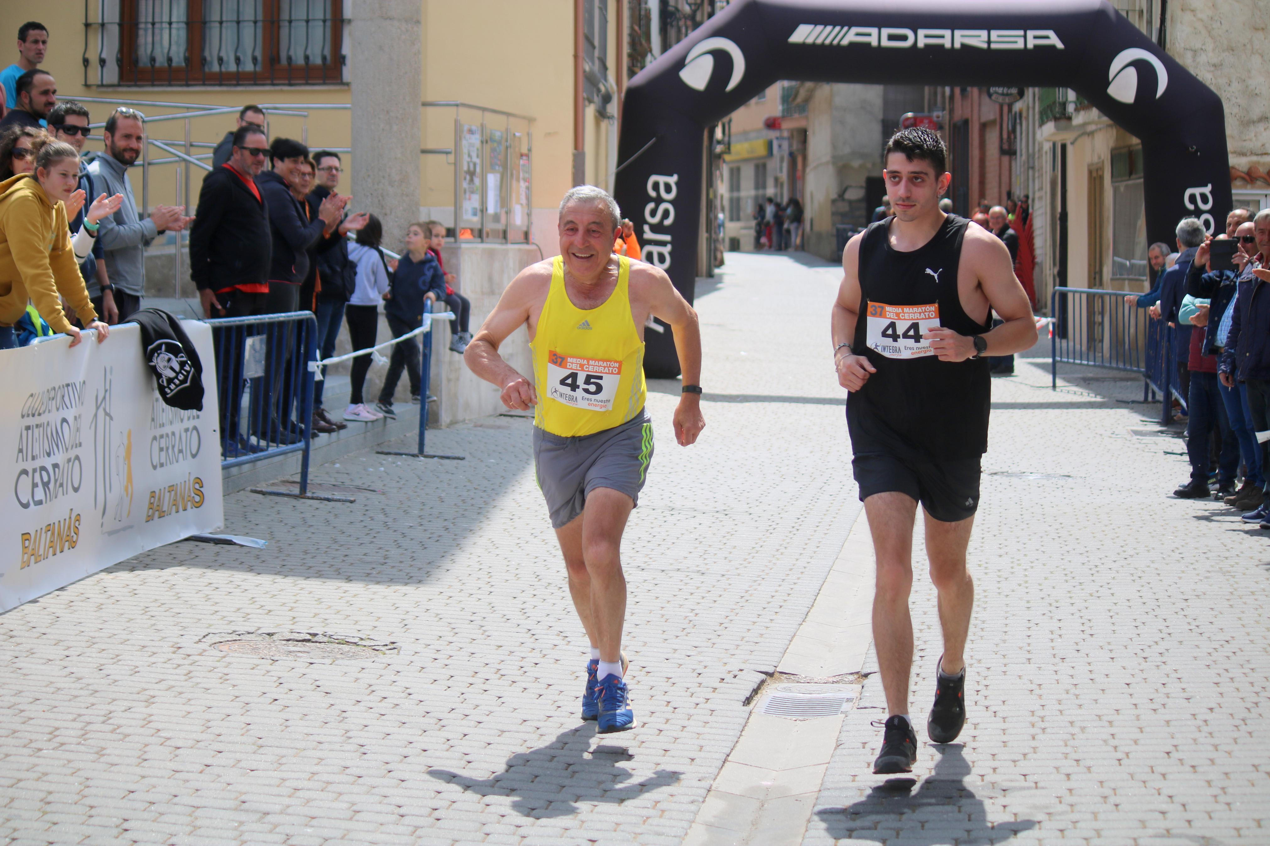 Javier Sangrador y Marta Medina reinan en la XXXVII Media Maratón del Cerrato